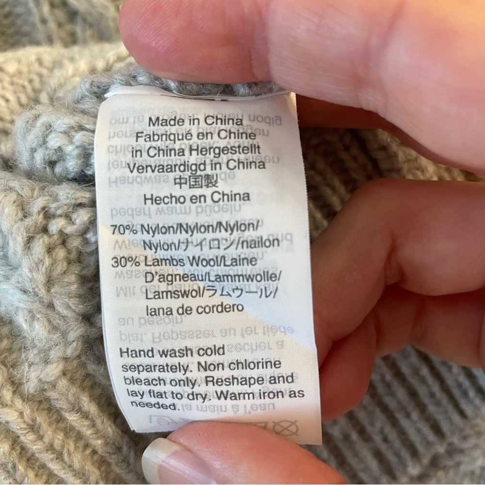 J Crew Gray Pom Pom Wool Blend Sweater Sz XS - Picture 8 of 9